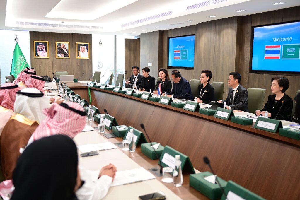 ”ศุภจี“ ถก “รมว.พาณิชย์ ซาอุฯ” จับมือป็นหุ้นส่วนทางยุทธศาสตร์ ตั้งเป้าประตูการค้า สู่ตะวันออกกลาง ”ศุภจี“ ถก “รมว.พาณิชย์ ซาอุฯ” จับมือป็นหุ้นส่วนทางยุทธศาสตร์ ตั้งเป้าประตูการค้า สู่ตะวันออกกลาง