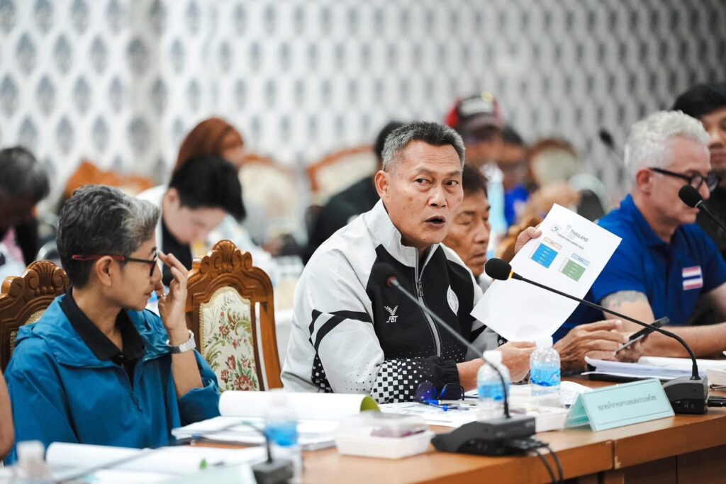 โคราชนัดส่งมอบสนาม 14 ม.ค. รับศึกอาเซียนพาราเกมส์ ลุ้นกัมพูชาส่งทีมสมทบ-ติวเข้ม ‘ล่าม-อาสาสมัคร’ รับทัพนักกีฬาทะลุ 5,892 ชีวิต” โคราชนัดส่งมอบสนาม 14 ม.ค. รับศึกอาเซียนพาราเกมส์ ลุ้นกัมพูชาส่งทีมสมทบ-ติวเข้ม ‘ล่าม-อาสาสมัคร’ รับทัพนักกีฬาทะลุ 5,892 ชีวิต”