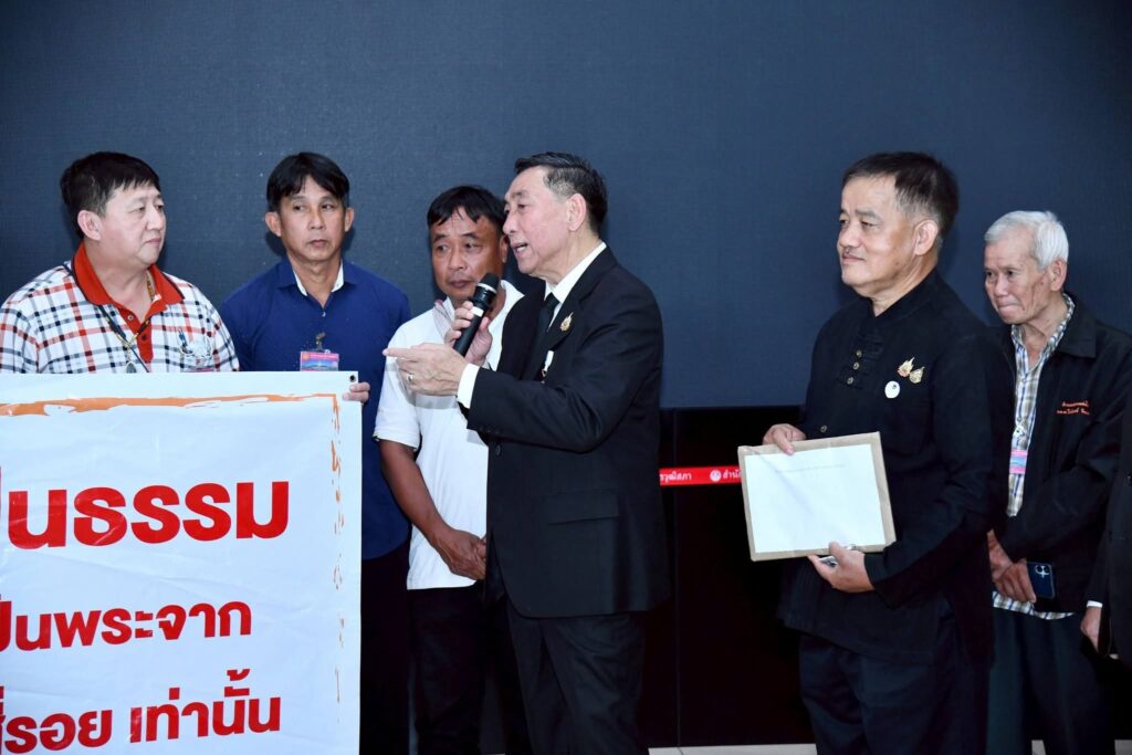 ชาวบ้านพระพุทธบาทสี่รอย ร้องอนุ กมธ.ด้านศาสนาฯ คัดค้านแต่งตั้งเจ้าอาวาส ชาวบ้านพระพุทธบาทสี่รอย ร้องอนุ กมธ.ด้านศาสนาฯ คัดค้านแต่งตั้งเจ้าอาวาส