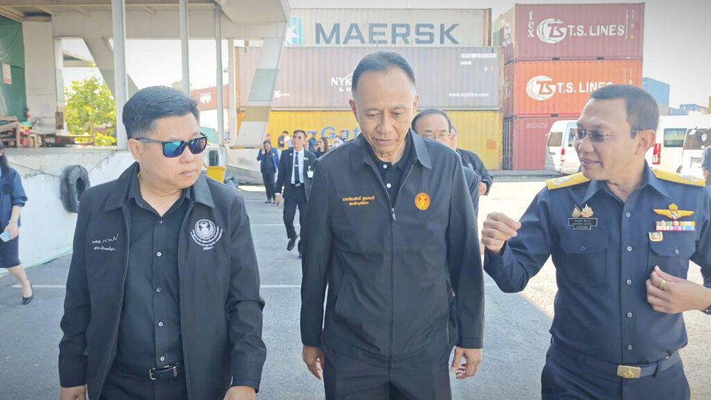 'สว.จีระศักดิ์' นำทีมส่องไม้ของกลางกรมศุลฯ ผงะ 'พะยูง-ประดู่' เกือบ 2 แสนท่อน จ่อสังคายนาระเบียบดึงใช้ประโยชน์ชาติ! 'สว.จีระศักดิ์' นำทีมส่องไม้ของกลางกรมศุลฯ ผงะ 'พะยูง-ประดู่' เกือบ 2 แสนท่อน จ่อสังคายนาระเบียบดึงใช้ประโยชน์ชาติ!