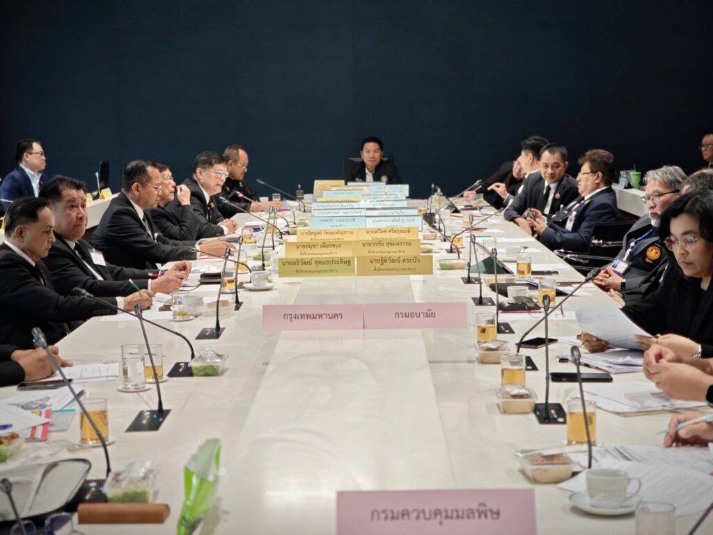 "สว.จำลอง" อายต่างชาติ ขยะอ่อนนุชเหม็นหึ่ง บี้ผู้ว่าฯกทม. ยกเป็นวาระเร่งด่วน "สว.จำลอง" อายต่างชาติ ขยะอ่อนนุชเหม็นหึ่ง บี้ผู้ว่าฯกทม. ยกเป็นวาระเร่งด่วน