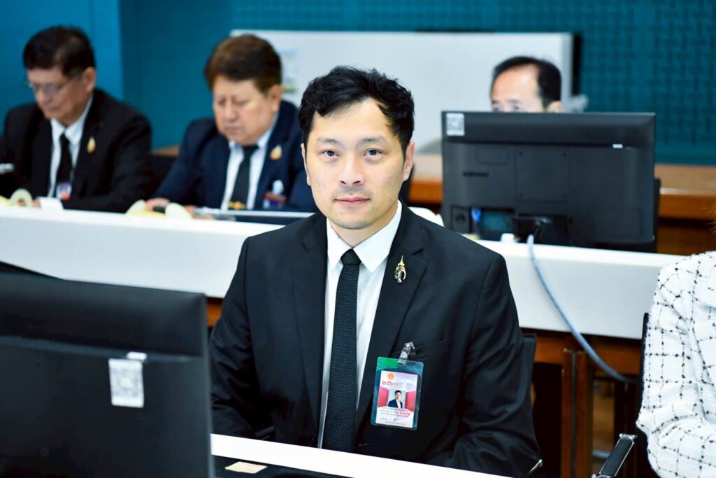 "สว.ชีวะภาพ" ชู สิงห์บุรีต้นแบบคาร์บอนต่ำ ปักหมุด "แม่ลาแซนด์บ็อกซ์ 2.0" ท่องเที่ยวสีเขียว ดับฝุ่น PM2.5 "สว.ชีวะภาพ" ชู สิงห์บุรีต้นแบบคาร์บอนต่ำ ปักหมุด "แม่ลาแซนด์บ็อกซ์ 2.0" ท่องเที่ยวสีเขียว ดับฝุ่น PM2.5