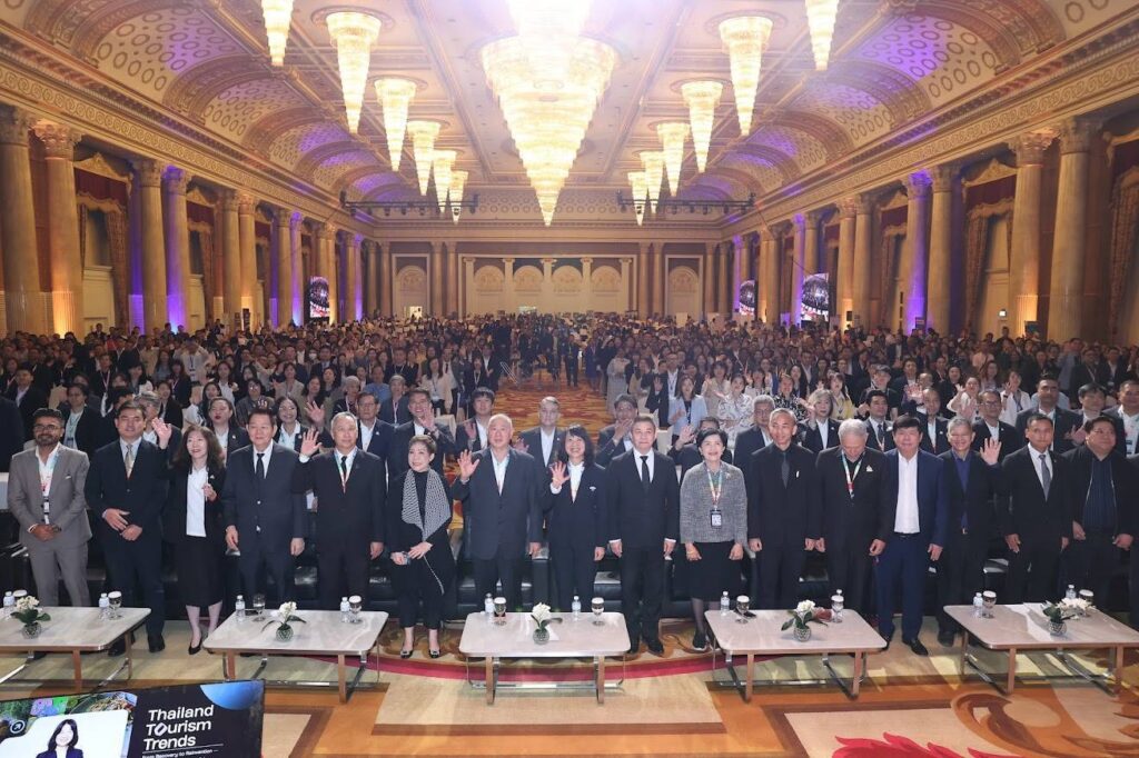 อดีตรมว.กระทรวงท่องเที่ยวฯเตือนท่องเที่ยวไทยเตรียมพร้อมรับความเสี่ยงโลกที่ตรึงเครียด และความเปลี่ยนแปลงสภาพภูมิอากาศที่สุดขั้ว แนะให้เน้นอัตลักษณ์ให้ลูกค้า อดีตรมว.กระทรวงท่องเที่ยวฯเตือนท่องเที่ยวไทยเตรียมพร้อมรับความเสี่ยงโลกที่ตรึงเครียด และความเปลี่ยนแปลงสภาพภูมิอากาศที่สุดขั้ว แนะให้เน้นอัตลักษณ์ให้ลูกค้า