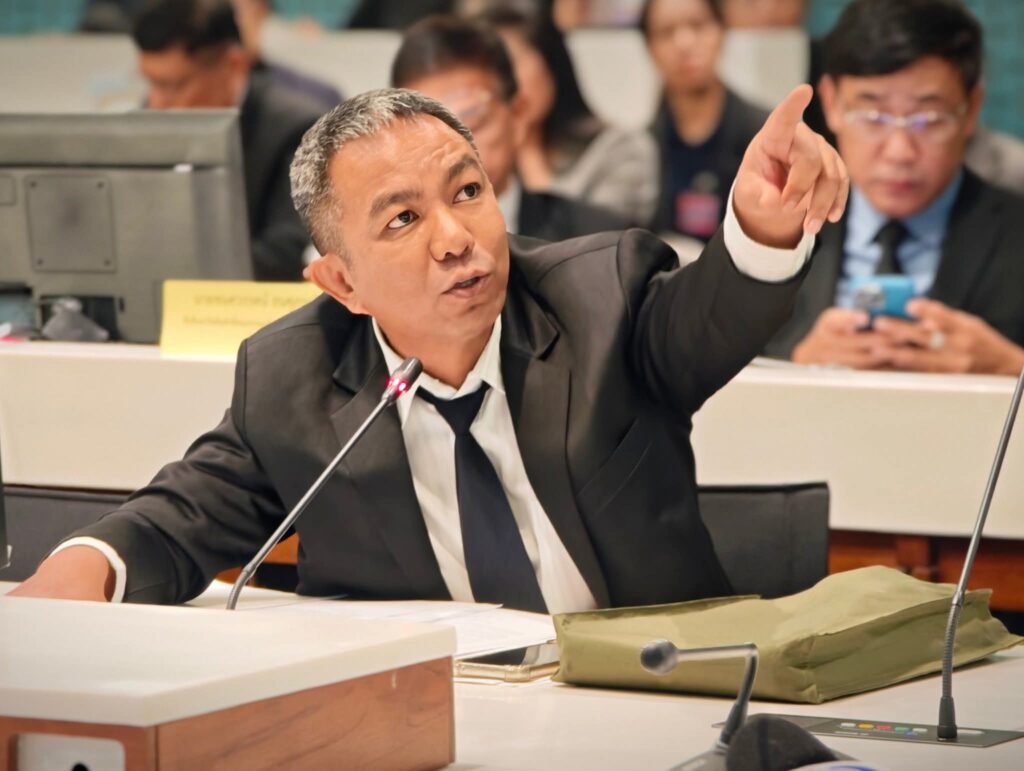 กมธ.สิ่งแวดล้อม วุฒิสภา สาวไส้ค่าเวนคืนที่ดินสปก. ปล่อยนอมินีเผาป่ารุกต้นน้ำ กมธ.สิ่งแวดล้อม วุฒิสภา สาวไส้ค่าเวนคืนที่ดินสปก. ปล่อยนอมินีเผาป่ารุกต้นน้ำ