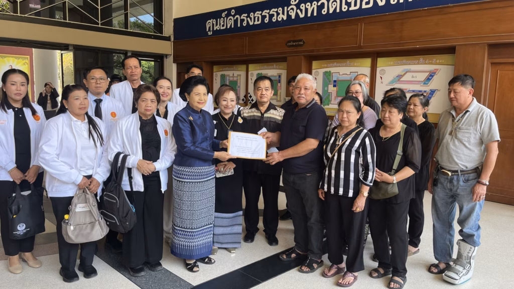 "สว.ประหยัด" รับข้อร้องเรียนชาวพระบาทสี่ร้อยค้านตั้งเจ้าอาวาส ชี้ไม่ผ่านประชาคมหมู่บ้าน ไม่เป็นไปตามกม.มหาเถระสมาคม "สว.ประหยัด" รับข้อร้องเรียนชาวพระบาทสี่ร้อยค้านตั้งเจ้าอาวาส ชี้ไม่ผ่านประชาคมหมู่บ้าน ไม่เป็นไปตามกม.มหาเถระสมาคม