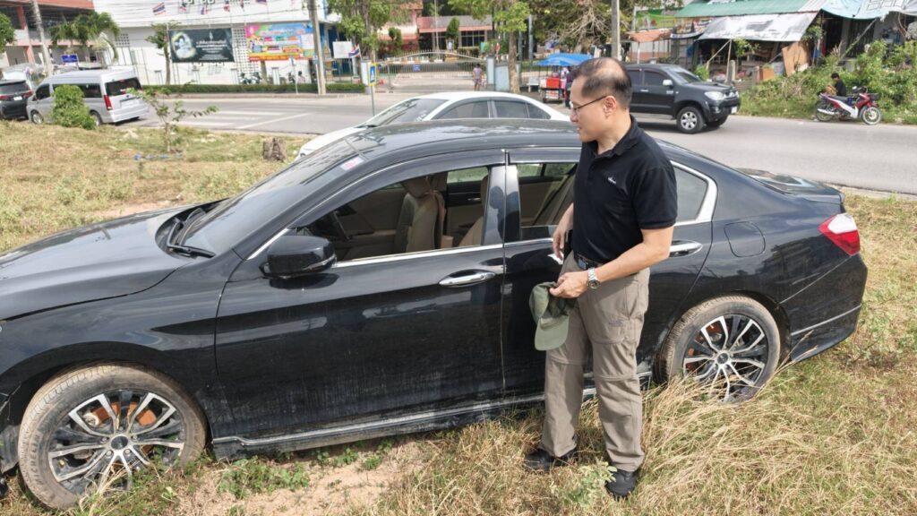 ผู้บริหารมูลนิธิ เพื่อนพึ่งภาฯเข้าเยี่ยมช่วยเตรียมพื้นที่ชายขอบหาดใหญ่ จุดปะทะของน้ำแรกเช้า2คลองหลัก ผู้บริหารมูลนิธิ เพื่อนพึ่งภาฯเข้าเยี่ยมช่วยเตรียมพื้นที่ชายขอบหาดใหญ่ จุดปะทะของน้ำแรกเช้า2คลองหลัก