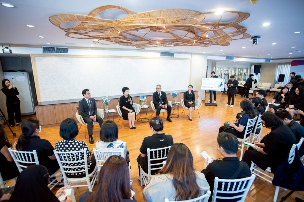 DITP เตรียมจัดงานใหญ่ “DITP EXPO 2026” 11–13 มี.ค. 2569 เปิดเวทีโชว์ศักยภาพสินค้า–บริการไทยครบวงจร หนุนผู้ประกอบการบุกตลาดโลก พร้อมจัด 680 กิจกรรม สร้างมูลค่าการค้า 142,000 ล้านบาท DITP เตรียมจัดงานใหญ่ “DITP EXPO 2026” 11–13 มี.ค. 2569 เปิดเวทีโชว์ศักยภาพสินค้า–บริการไทยครบวงจร หนุนผู้ประกอบการบุกตลาดโลก พร้อมจัด 680 กิจกรรม สร้างมูลค่าการค้า 142,000 ล้านบาท