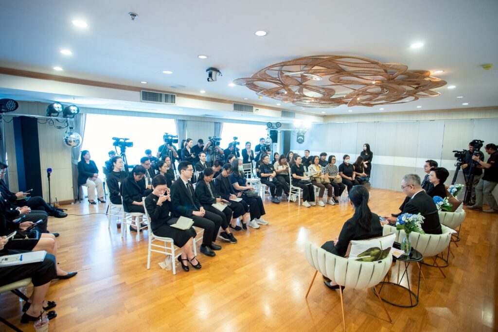 DITP เตรียมจัดงานใหญ่ “DITP EXPO 2026” 11–13 มี.ค. 2569 เปิดเวทีโชว์ศักยภาพสินค้า–บริการไทยครบวงจร หนุนผู้ประกอบการบุกตลาดโลก พร้อมจัด 680 กิจกรรม สร้างมูลค่าการค้า 142,000 ล้านบาท DITP เตรียมจัดงานใหญ่ “DITP EXPO 2026” 11–13 มี.ค. 2569 เปิดเวทีโชว์ศักยภาพสินค้า–บริการไทยครบวงจร หนุนผู้ประกอบการบุกตลาดโลก พร้อมจัด 680 กิจกรรม สร้างมูลค่าการค้า 142,000 ล้านบาท