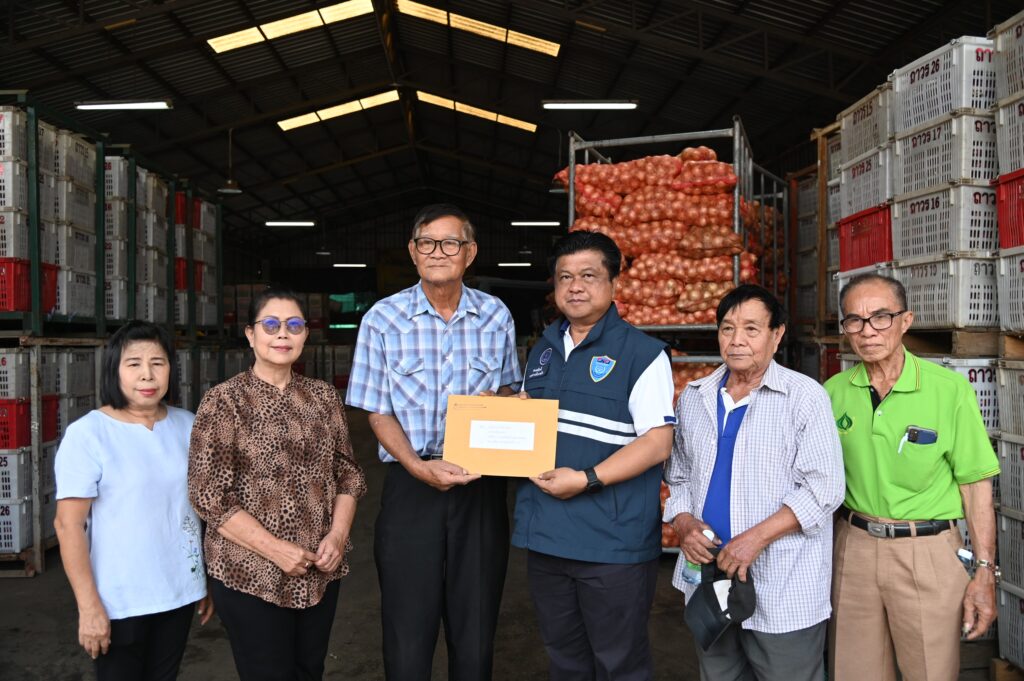 ’พาณิชย์‘ ลุยพยุงราคาหอมหัวใหญ่เชียงใหม่ คุมเข้มนำเข้า ดูแลตลาดช่วงพีค ’พาณิชย์‘ ลุยพยุงราคาหอมหัวใหญ่เชียงใหม่ คุมเข้มนำเข้า ดูแลตลาดช่วงพีค