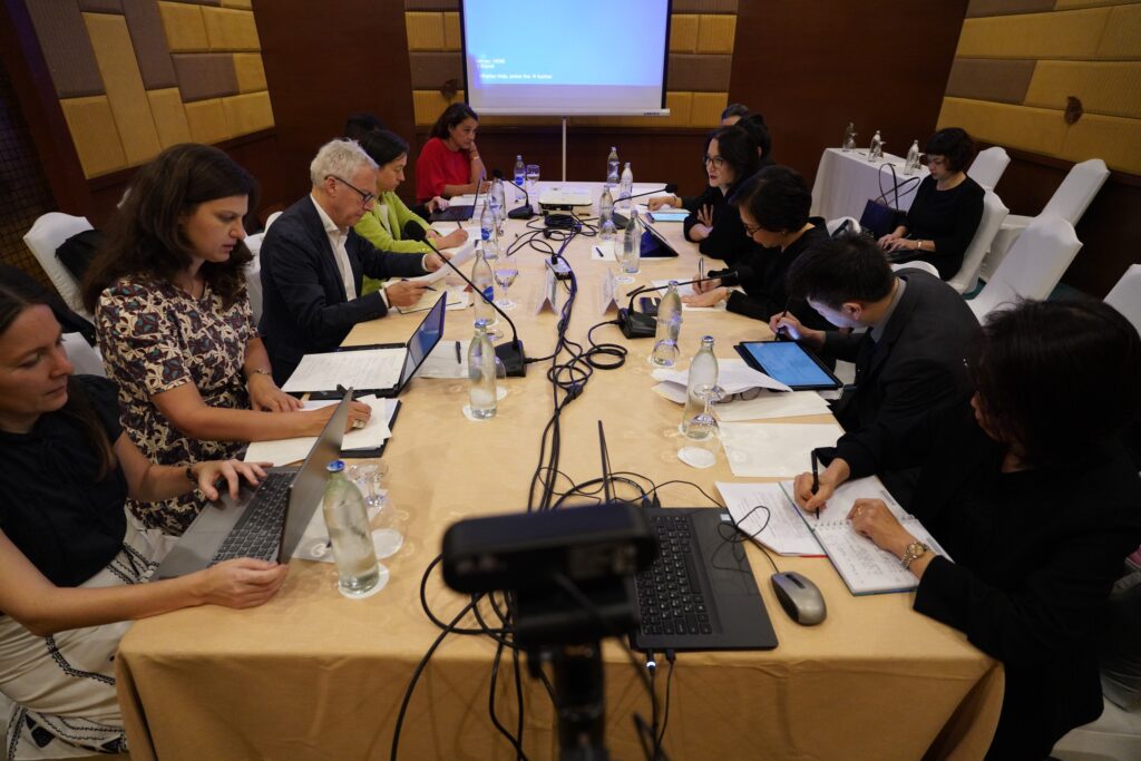 พาณิชย์ เดินหน้าเจรจา FTA ไทย-EU รอบที่ 8 ตั้งเป้าปิดดีลภายในปีนี้ พาณิชย์ เดินหน้าเจรจา FTA ไทย-EU รอบที่ 8 ตั้งเป้าปิดดีลภายในปีนี้