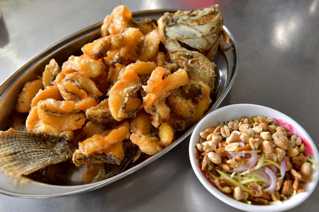 พาณิชย์ ประกาศขึ้นทะเบียน “ปลานิลสายน้ำไหลเบตง” ได้รับ GI รายการที่ 6 ของจังหวัดยะลา พร้อมเดินหน้าหนุน “ท่องเที่ยวเชิงอาหาร” ยกระดับเศรษฐกิจชุมชนชายแดนใต้ต่อเนื่อง พาณิชย์ ประกาศขึ้นทะเบียน “ปลานิลสายน้ำไหลเบตง” ได้รับ GI รายการที่ 6 ของจังหวัดยะลา พร้อมเดินหน้าหนุน “ท่องเที่ยวเชิงอาหาร” ยกระดับเศรษฐกิจชุมชนชายแดนใต้ต่อเนื่อง