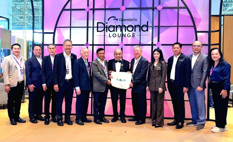 'อลงกรณ์' นำทัพ AIT บุกมอเตอร์โชว์ 2026! ชูธงพลังงานสะอาด-ปั้นอาชีพใหม่ ดันไทยทะยานสู่ Net Zero 'อลงกรณ์' นำทัพ AIT บุกมอเตอร์โชว์ 2026! ชูธงพลังงานสะอาด-ปั้นอาชีพใหม่ ดันไทยทะยานสู่ Net Zero