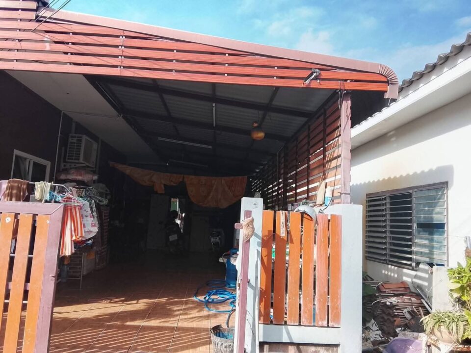 ซื้อบ้านอยู่ 6 ปี เจอบ่อบาดาลลึก 200 เมตรกลางบ้าน ถูกปิดทับใต้กระเบื้อง ร้องหลายหน่วยงานไร้คำตอบ ซื้อบ้านอยู่ 6 ปี เจอบ่อบาดาลลึก 200 เมตรกลางบ้าน ถูกปิดทับใต้กระเบื้อง ร้องหลายหน่วยงานไร้คำตอบ