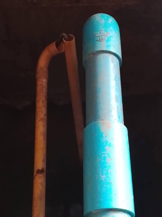 ซื้อบ้านอยู่ 6 ปี เจอบ่อบาดาลลึก 200 เมตรกลางบ้าน ถูกปิดทับใต้กระเบื้อง ร้องหลายหน่วยงานไร้คำตอบ ซื้อบ้านอยู่ 6 ปี เจอบ่อบาดาลลึก 200 เมตรกลางบ้าน ถูกปิดทับใต้กระเบื้อง ร้องหลายหน่วยงานไร้คำตอบ