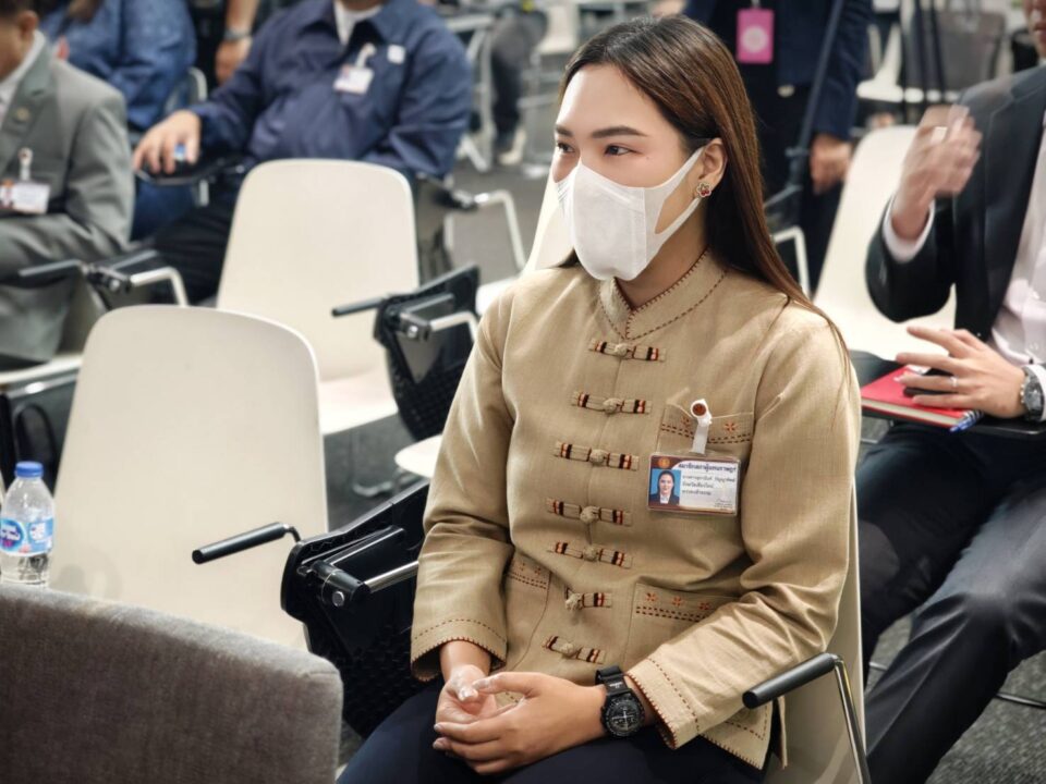 "โสภณ" เปิดสัมมนาสภาไทย "สุภานันท์" นำทัพ สส.หน้าใหม่สวมผ้าไทย ขานรับประหยัดพลังงาน "โสภณ" เปิดสัมมนาสภาไทย "สุภานันท์" นำทัพ สส.หน้าใหม่สวมผ้าไทย ขานรับประหยัดพลังงาน