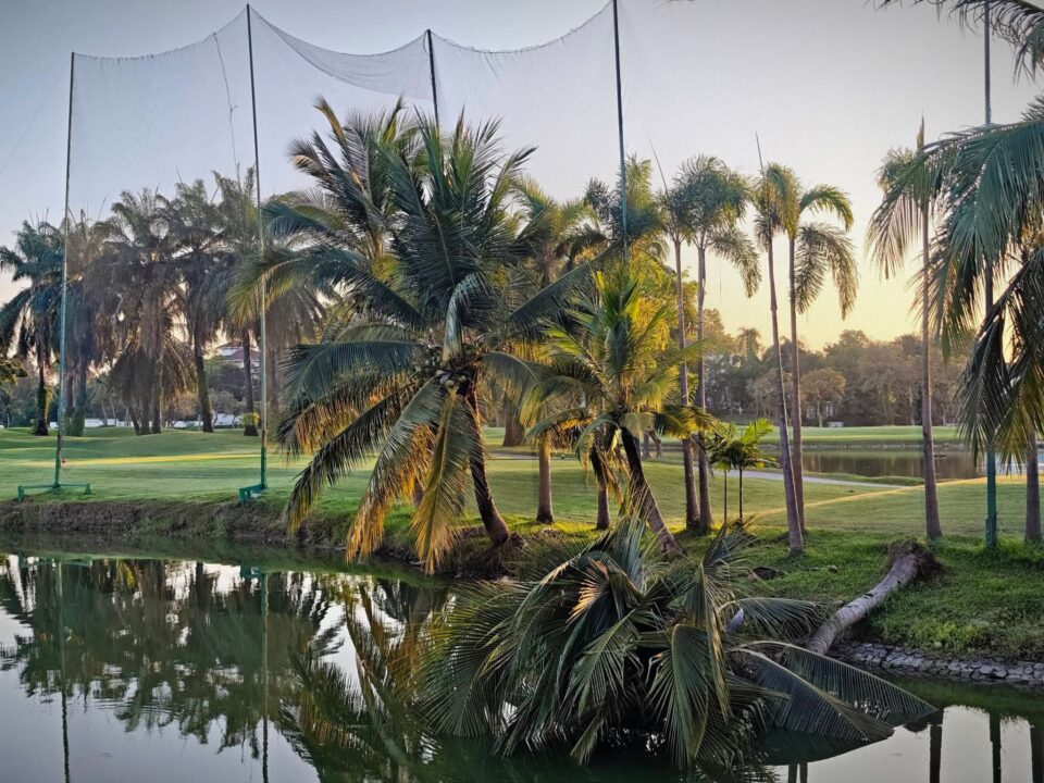 เจ้าของบ้านหรูสะอื้น ทุ่ม 300 ล้านสร้างบ้านดูวิวสนามกอล์ฟ เจอตาข่ายยักษ์ปิดมิด-เครียดจัดหามส่ง รพ. เจ้าของบ้านหรูสะอื้น ทุ่ม 300 ล้านสร้างบ้านดูวิวสนามกอล์ฟ เจอตาข่ายยักษ์ปิดมิด-เครียดจัดหามส่ง รพ.