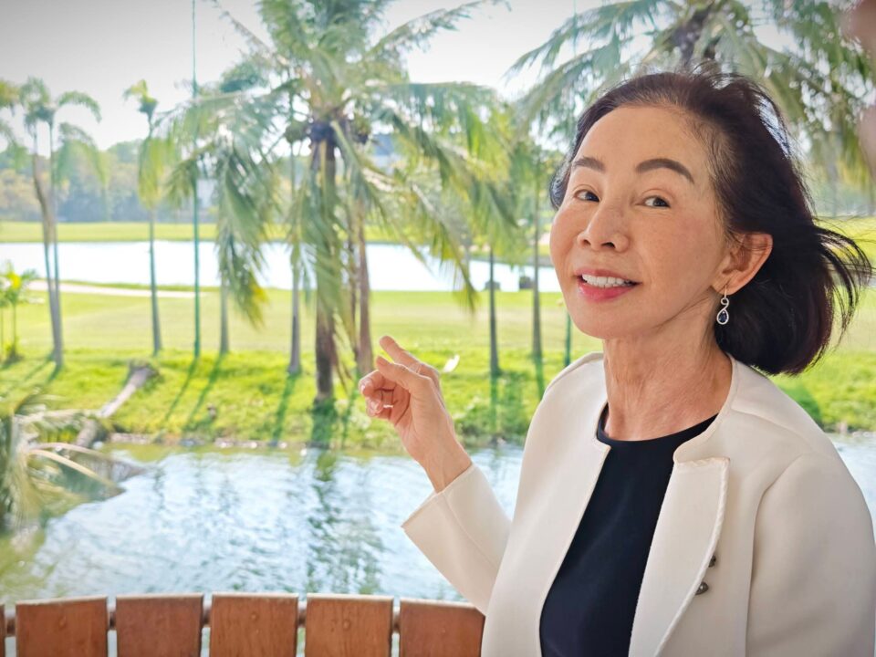 เจ้าของบ้านหรูสะอื้น ทุ่ม 300 ล้านสร้างบ้านดูวิวสนามกอล์ฟ เจอตาข่ายยักษ์ปิดมิด-เครียดจัดหามส่ง รพ. เจ้าของบ้านหรูสะอื้น ทุ่ม 300 ล้านสร้างบ้านดูวิวสนามกอล์ฟ เจอตาข่ายยักษ์ปิดมิด-เครียดจัดหามส่ง รพ.