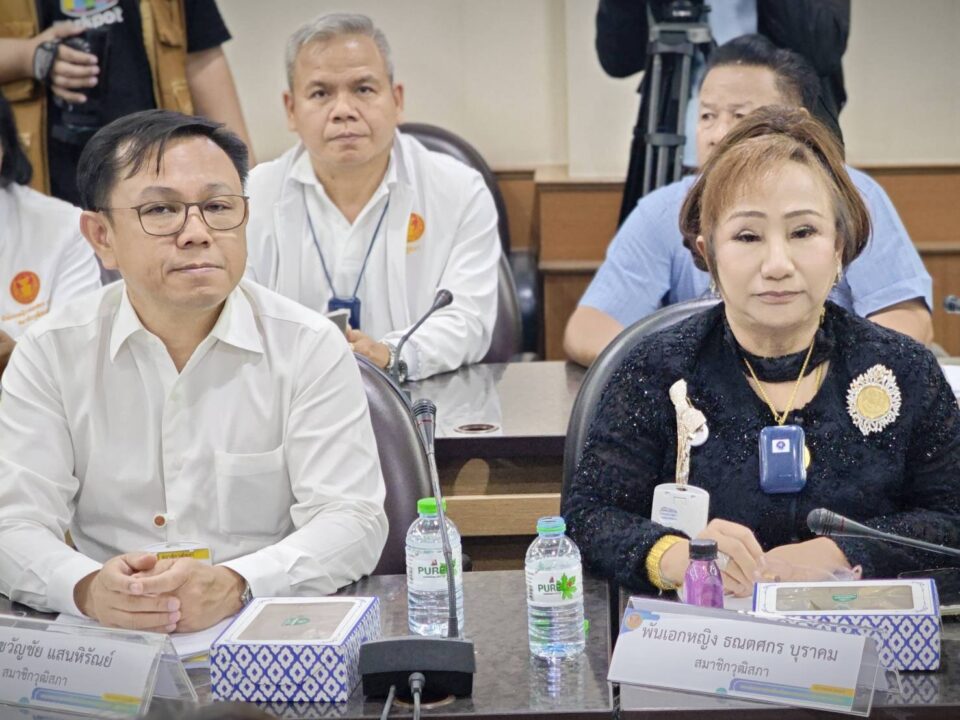 “ชีวะภาพ” นำทัพสว.ลุยสุพรรณ หวังกระตุ้นเศรษฐกิจ พัฒนาแหล่งท่องเที่ยว “ชีวะภาพ” นำทัพสว.ลุยสุพรรณ หวังกระตุ้นเศรษฐกิจ พัฒนาแหล่งท่องเที่ยว