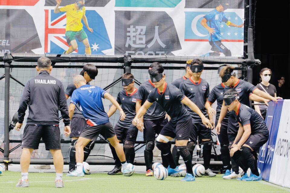 ทีมนักเตะตาบอดไทยลงซ้อมมื้อแรก เตรียมทีเด็ดไว้ชนมังกรจีน วันจันทร์นี้ ทีมนักเตะตาบอดไทยลงซ้อมมื้อแรก เตรียมทีเด็ดไว้ชนมังกรจีน วันจันทร์นี้