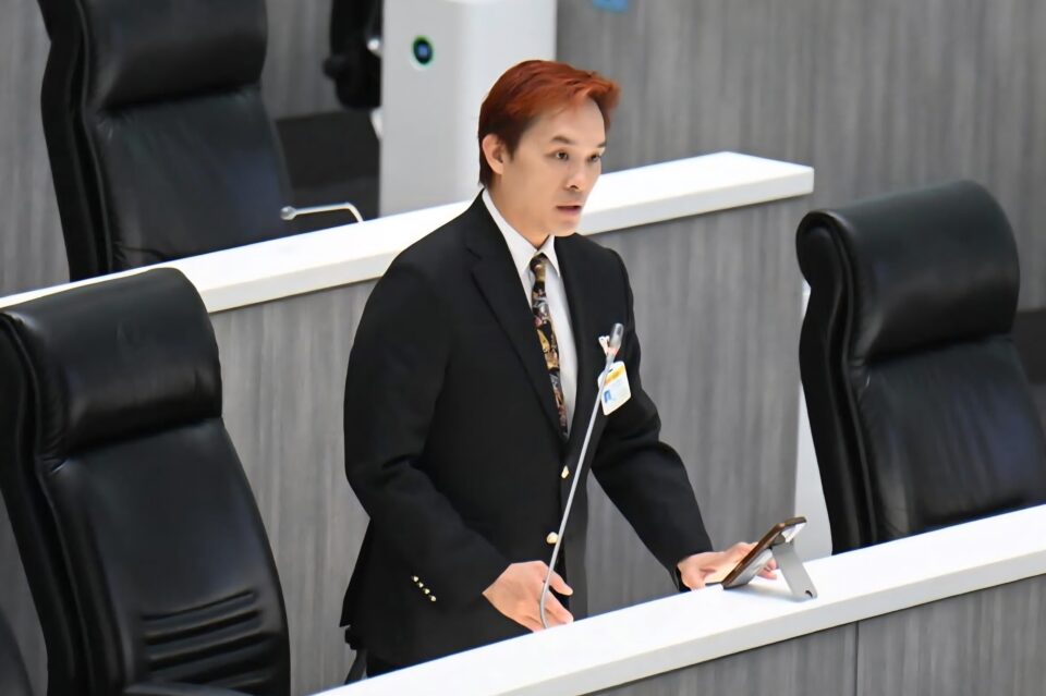 "ปริญญา" ชี้ มหาชัยเดือด-เอกชนกั้นรั้วยึดทางสาธารณะ-ปล่อยหมาไล่ชาวบ้าน ซ้ำรอยแก๊งโจ๋ต่างด้าว "ปริญญา" ชี้ มหาชัยเดือด-เอกชนกั้นรั้วยึดทางสาธารณะ-ปล่อยหมาไล่ชาวบ้าน ซ้ำรอยแก๊งโจ๋ต่างด้าว