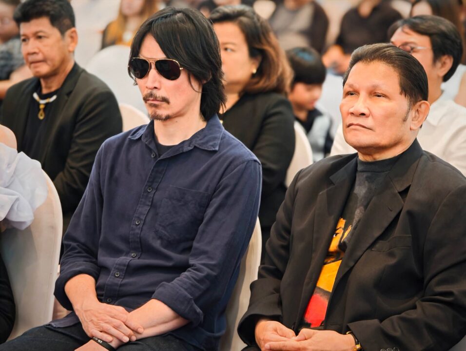 "เสกสกล" ชู "นายขนมต้ม" ปลุกซอฟต์พาวเวอร์ ดึงฮอลลีวูดดันมวยไทยผงาดโลก ลั่นถ้ามีอำนาจจะทุ่มงบไม่อั้น! "เสกสกล" ชู "นายขนมต้ม" ปลุกซอฟต์พาวเวอร์ ดึงฮอลลีวูดดันมวยไทยผงาดโลก ลั่นถ้ามีอำนาจจะทุ่มงบไม่อั้น!