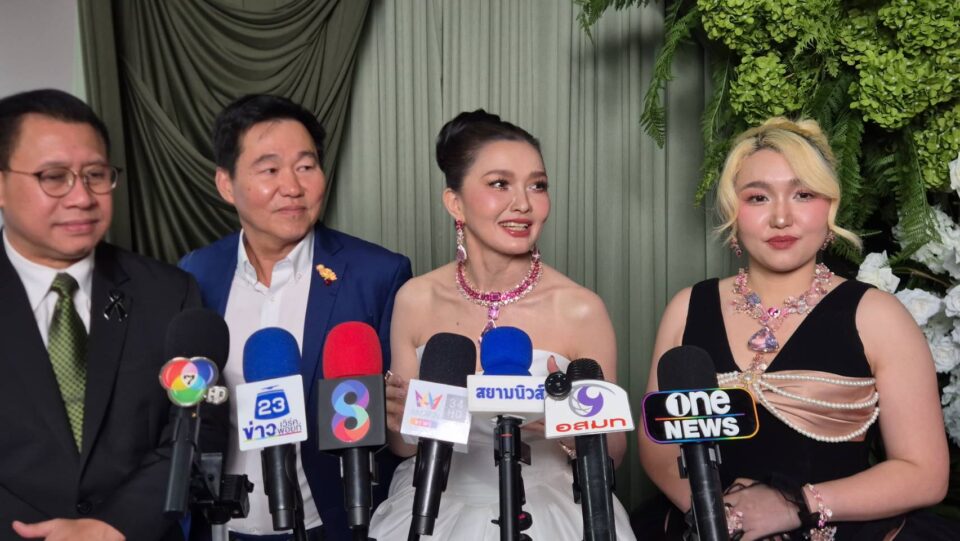 "TAEVIKA QUEEN OF JEWELRY" เผยโฉมทายาทรุ่นใหม่ รับไม้ต่อสืบทอดศาสตร์แห่งอัญมณี "TAEVIKA QUEEN OF JEWELRY" เผยโฉมทายาทรุ่นใหม่ รับไม้ต่อสืบทอดศาสตร์แห่งอัญมณี