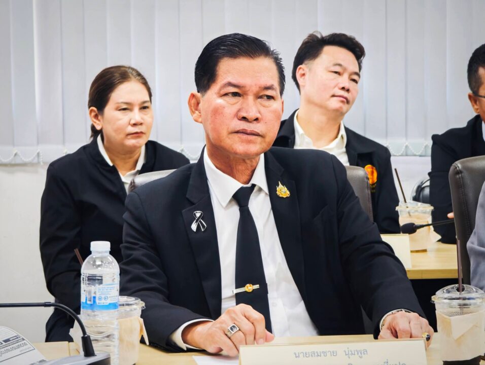 "สว.กิติศักดิ์" จี้สกัดนอมินีจีนฮุบ EEC กมธ.กฎหมาย วุฒิสภา ลุย บช.ภ.2 สางปมร้อน "คลังแสงซีโฟร์-ส่วยข้ามชาติ " "สว.กิติศักดิ์" จี้สกัดนอมินีจีนฮุบ EEC กมธ.กฎหมาย วุฒิสภา ลุย บช.ภ.2 สางปมร้อน "คลังแสงซีโฟร์-ส่วยข้ามชาติ "
