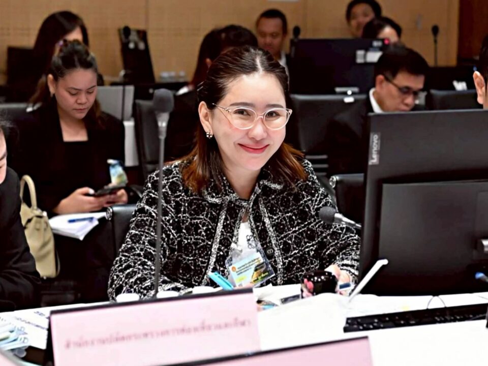 กมธ.วิสามัญงบฯปี 70 สว. ชี้ท่องเที่ยวทำเงินมหาศาล แต่งบฯกระจิ๋วหลิว "สว.จำลอง" จี้ปลดล็อกตั้งกระทรวงอิสระ กมธ.วิสามัญงบฯปี 70 สว. ชี้ท่องเที่ยวทำเงินมหาศาล แต่งบฯกระจิ๋วหลิว "สว.จำลอง" จี้ปลดล็อกตั้งกระทรวงอิสระ