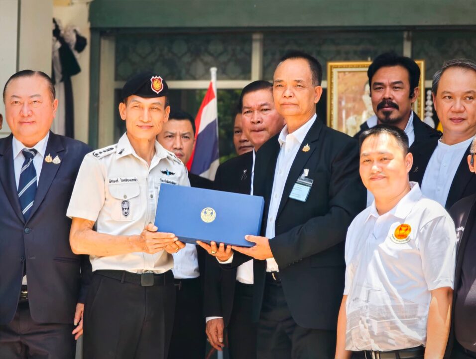กมธ.การกฎหมายฯ วุฒิสภา บุกเรือนจำพิเศษพัทยา "สว.กิติศักดิ์" ผวา "เฉิน หมิงซัน" ซุกคลังอาวุธสงคราม! จี้ลากไส้สอบเชิงลึก กมธ.การกฎหมายฯ วุฒิสภา บุกเรือนจำพิเศษพัทยา "สว.กิติศักดิ์" ผวา "เฉิน หมิงซัน" ซุกคลังอาวุธสงคราม! จี้ลากไส้สอบเชิงลึก