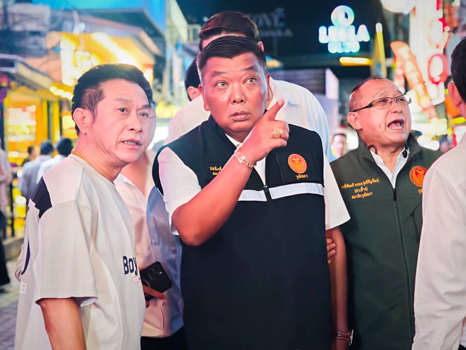 "สว.กิติศักดิ์" นำอนุกมธ.ตำรวจ บุกพัทยาดับซ่าแว้นคูเวต! จ่อรื้อกฎหมายผับ 60 ปี "สว.กิติศักดิ์" นำอนุกมธ.ตำรวจ บุกพัทยาดับซ่าแว้นคูเวต! จ่อรื้อกฎหมายผับ 60 ปี