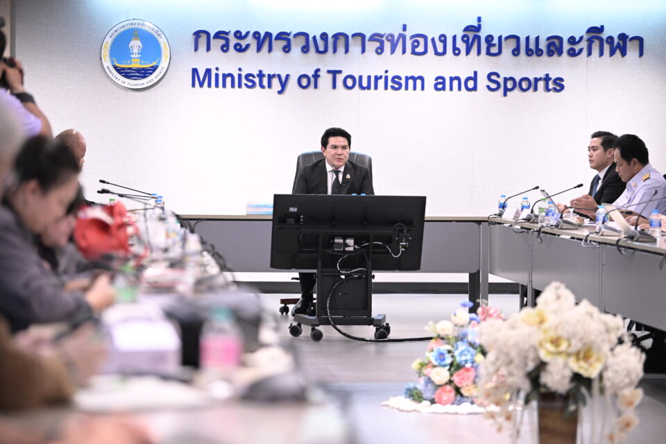 "บิ๊กเอ" รมว.สุรศักดิ์ ชี้! ไม่ลดยอดนักกีฬาไทยลุยเอเชียนเกมส์ที่ญี่ปุ่น เร่งผลักดันแผนเก็บตัวนักกีฬาไทยลุยยูธโอลิมปิกที่เซเนกัล "บิ๊กเอ" รมว.สุรศักดิ์ ชี้! ไม่ลดยอดนักกีฬาไทยลุยเอเชียนเกมส์ที่ญี่ปุ่น เร่งผลักดันแผนเก็บตัวนักกีฬาไทยลุยยูธโอลิมปิกที่เซเนกัล