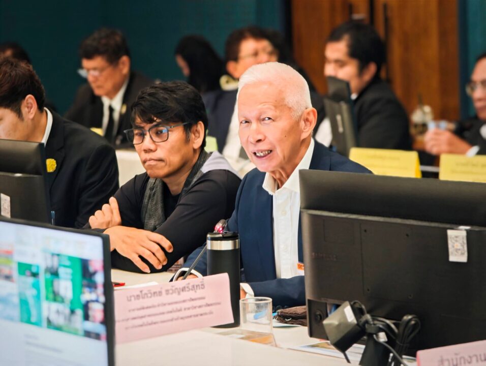 "สว.ชีวะภาพ" ลุยกู้ชีพ "ปลาช่อนแม่ลา" บี้รื้อสิ่งกีดขวางน้ำ ชูไอเดีย Living Lab สู่เมืองสีเขียว นำร่อง "สิงห์บุรี แซนด์บ็อกซ์" "สว.ชีวะภาพ" ลุยกู้ชีพ "ปลาช่อนแม่ลา" บี้รื้อสิ่งกีดขวางน้ำ ชูไอเดีย Living Lab สู่เมืองสีเขียว นำร่อง "สิงห์บุรี แซนด์บ็อกซ์"
