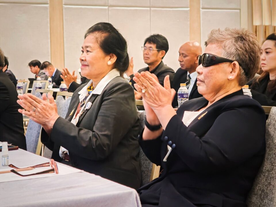 กมธ.ท่องเที่ยวกีฬา สว.ลุยสร้างรากฐานบอลไทย "โปรดปราน" ขานรับ "พีเอ็ม ยูธคัพ" ศึกรากหญ้าล่าตั๋วบอลโลก กมธ.ท่องเที่ยวกีฬา สว.ลุยสร้างรากฐานบอลไทย "โปรดปราน" ขานรับ "พีเอ็ม ยูธคัพ" ศึกรากหญ้าล่าตั๋วบอลโลก