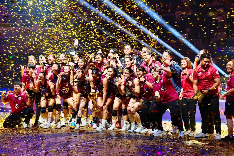 ทัพนักตบสาวไทย ชนะ จีน 3 - 2 เซต คว้าแชมป์เอเชีย 2026 พร้อมสร้างประวัติศาสตร์คว้าตั๋วไปลุยโอลิมปิก ที่สหรัฐอเมริกา ทัพนักตบสาวไทย ชนะ จีน 3 - 2 เซต คว้าแชมป์เอเชีย 2026 พร้อมสร้างประวัติศาสตร์คว้าตั๋วไปลุยโอลิมปิก ที่สหรัฐอเมริกา